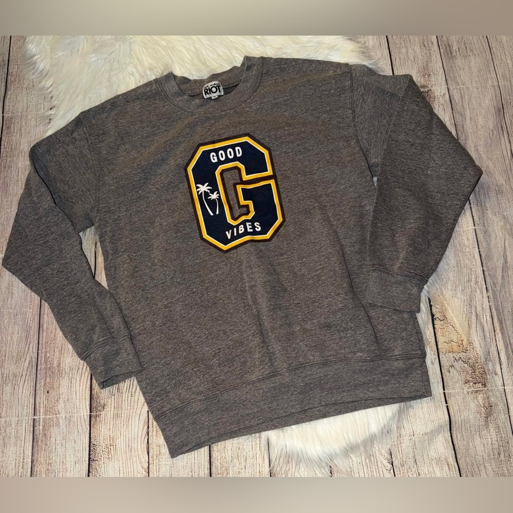 Sub-urban riot crewneck size small - Picture 1 of 1